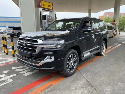 丰田酷路泽5.7v8黑棕白棕现车包价