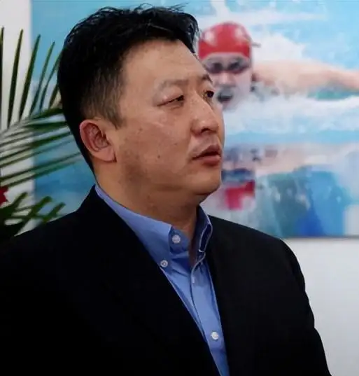 奥运冠军刘子歌27岁嫁给50岁教练,父母缺席婚礼,如今怎么样了