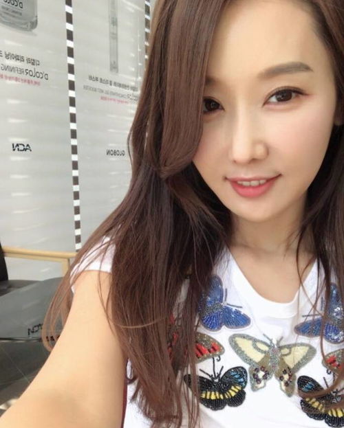 50岁美少女,和女儿是闺蜜,美过赵雅芝