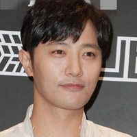 男人照片头像最帅30岁男子