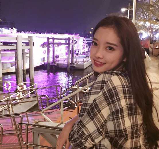3040岁专用头像稳重女稳重