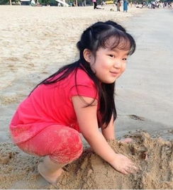 新白娘子中小青陈美琪5岁女儿曝光1亲子光明网