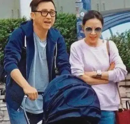 婊过黄圣依给庾澄庆戴绿帽,伊能静没你想的那么简单黄圣依春泥小s庾澄庆梅艳芳伊能静网易订阅