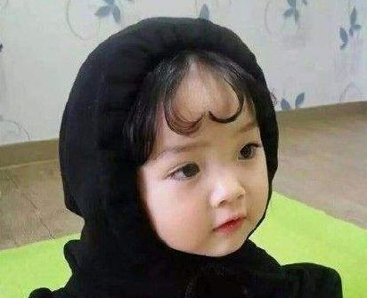 全网最火表情包和林妙可小时候一样的塌鼻梁宽眼距,可她逆袭了
