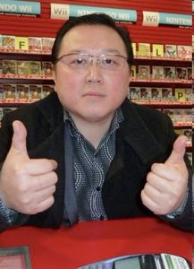 英中年男子外形酷似金正日希望结束单身生活组图