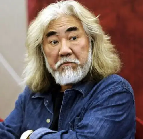 张纪中被娇妻喊老头,气急败坏回怼,老夫少妻幸福背后是心酸