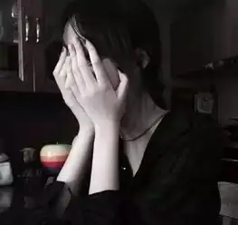 最美的句子偶尔对自己好些,偷个小懒,抽点小疯,花点小钱