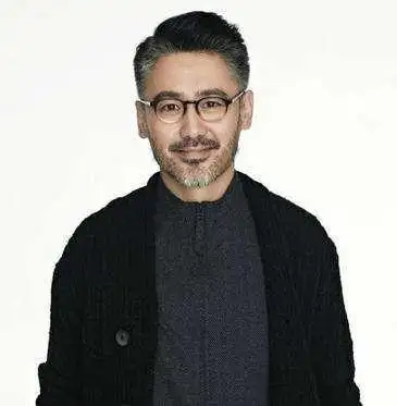 杀敌一千,自损八百,藏在吴秀波背后10年的女人,实在高