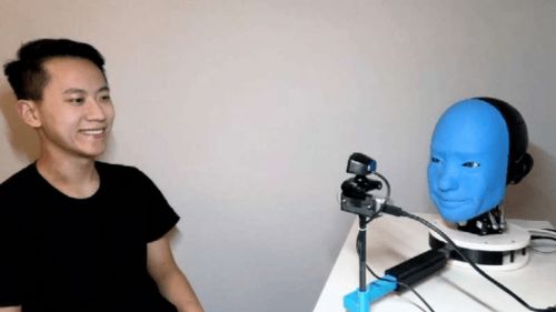 哥伦比亚华人博士推出蓝脸机器人,会做42种表情icra2021已发表