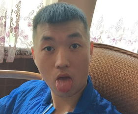 他是最聪明的主播,却被观众们当成傻子,如今要开演唱会证明自己