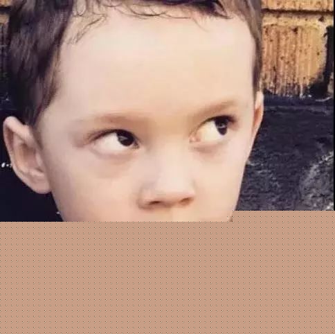 表情包小可爱假笑男孩gavinthomas开微博啦