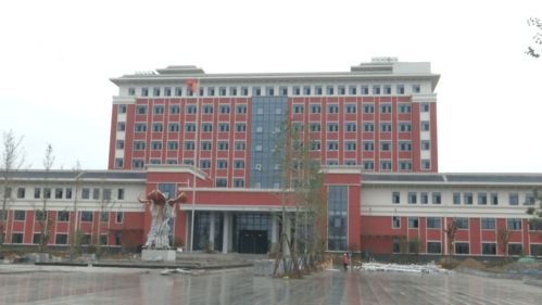杨遥抢抓机遇保证质量加强领导担当作为千方百计推进重点城建项目建设工作