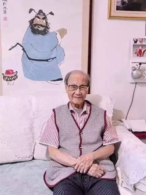 惊百岁老人透露长寿秘诀竟然只有1个字