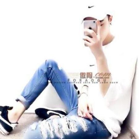 40岁男人微信头像真人图片本能反应
