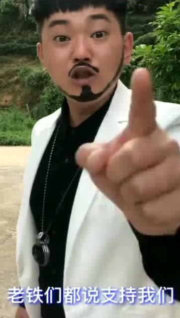 渣渣辉表情包gif金三角