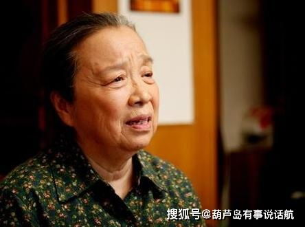 李明启近照曝光,与老伴相濡以沫多年,称他像孩子,真是让人羡慕