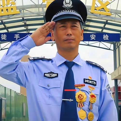 两代英模同台,这场零距离的对话,真提气