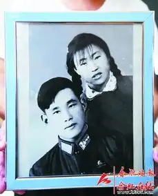七旬老人用照片叙说光阴的故事