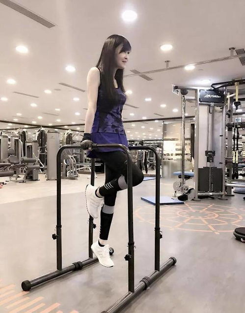 周慧敏保养得好美,皮肤身材不输孙艺珍,网友能和00后女团一战