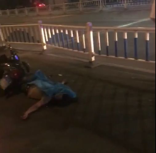 常州一40多岁男子骑车摔倒,脸上鲜血直流,不停抽搐,最终