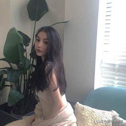 中年人用什么头像女一个女人