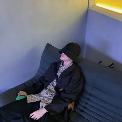 男生头像头像男生霸气冷酷真人狠狠的眼神正是你成熟的表现第220期