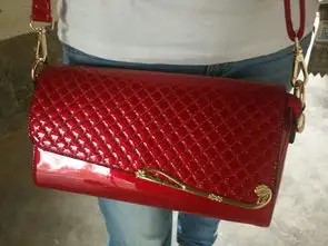 三十多岁了,用这个颜色的包包合适不