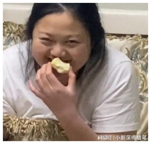 河南一男子,晒妻子婚前婚后照,吐槽婚后胖了80斤,像换了个人