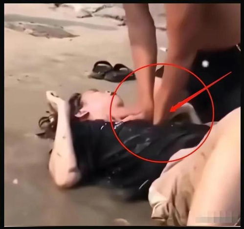 近日,一男子见义勇为救落水女子,却被质疑猥琐,网友社会咋了