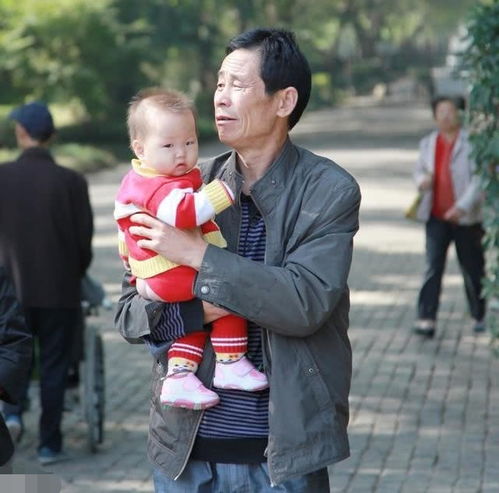 为什么有些媳妇很讨厌公公逗自己的孩子,这是一种什么心理