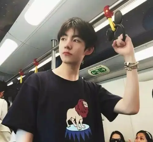 60多岁男人的微信头像初婚