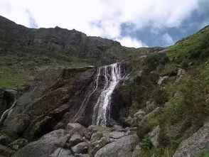 40岁男子在沃特福德一旅游景点摔下山崖不幸身亡