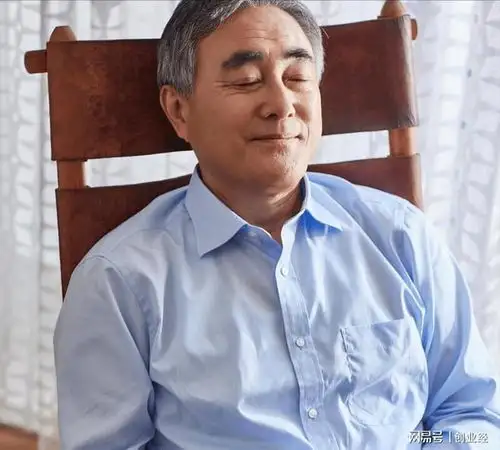 不再婚不搭伙,不雇保姆不去养老院,75岁大爷的养老方式令人羡慕