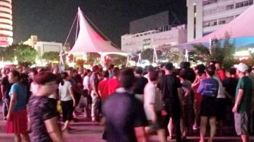 表情浙江舟山广场舞大妈和鬼步舞团抢地盘双方动手浙江舟山表情