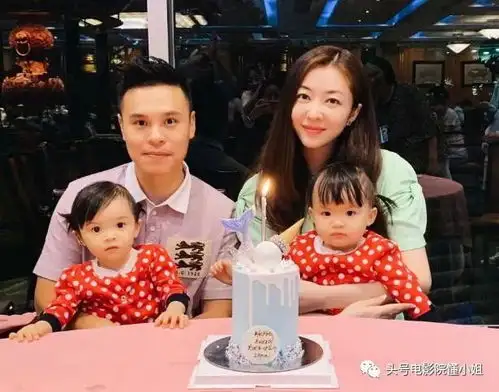 51岁郭可盈退娱乐圈10年,继承家族生意,背40万包晒上亿豪宅海景