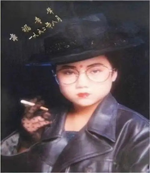 专属8090后的童年丑照,画风的确挺别致的,内心话要多丑有多丑