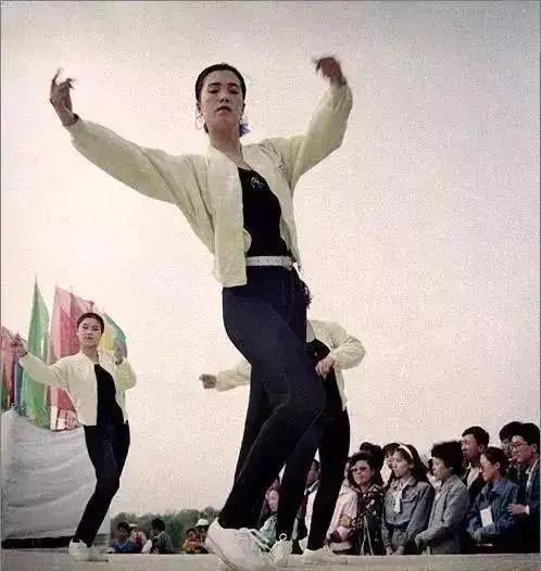 80后男人照片真实头像图片示爱