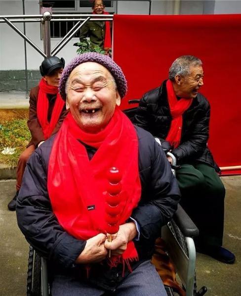 现在的老年人是怎样闯过73熬过84岁两个坎的呢看完涨知识了