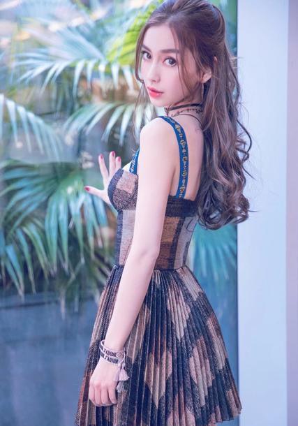 娱乐圈十位低学历顶流的明星,最后一位竟然是他