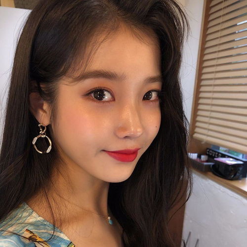 韩国女星李知恩iu长的不普通嘛