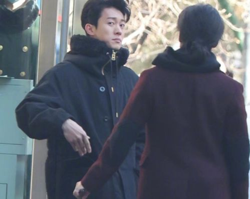 春晚第二次联排杨幂魏大勋先后现身,宋轶背15万包一身大牌