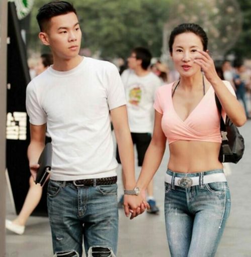 五十岁健身女神,网友你说她三十岁我都信