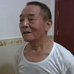 韶山大家庭四世同堂,共为百岁老人庆生