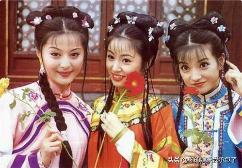 同是被容嬷嬷扎针,旧版紫薇表情让人心疼,新版紫薇目光森冷