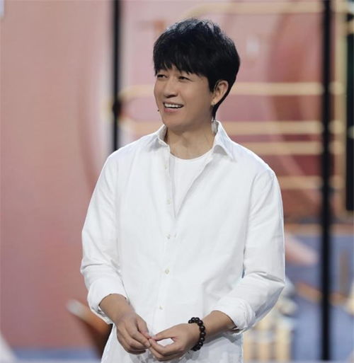 出轨王大治,抹黑潘粤明,董洁到底图什么顶顶与父亲9年未相见