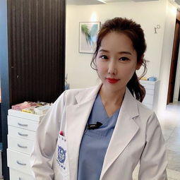 坚持健身的50岁女人,就别叫她阿姨了,应该叫女神