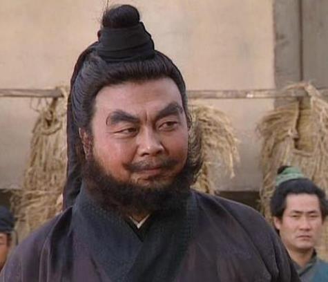 4个版本的张飞,臧金生和李靖飞堪称经典,而他靠表情包出圈