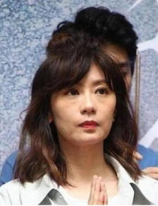 40岁女星未修图赵薇俞飞鸿脸下垂陈乔恩面松弛哪有中年少女