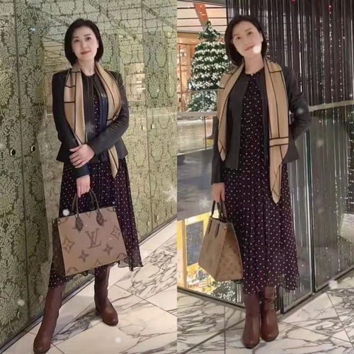 见过世面的女人都很会穿,这位50岁的姐姐穿搭简约大气,值得借鉴