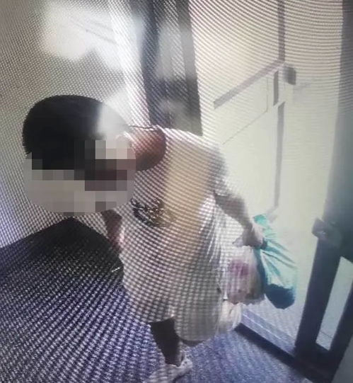 事发呼市玉泉区一男子走进楼道20分钟后从17楼消防步梯坠亡